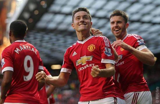 何备受期待 何备受期待